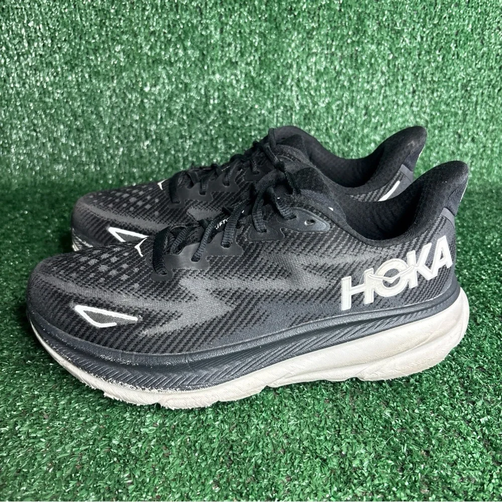 Hoka Clifton 9 Women’s Size 7.5 Shoes‎ Black White Sneakers